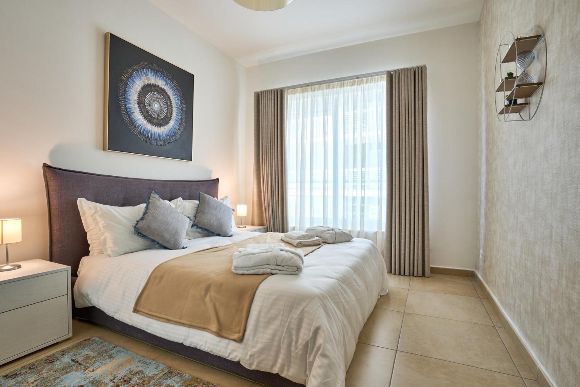 Stunning 3-Bedroom Seaview Retreat In Fort Cambridge Sliema Buitenkant foto